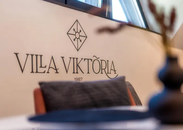 Viktória 3*